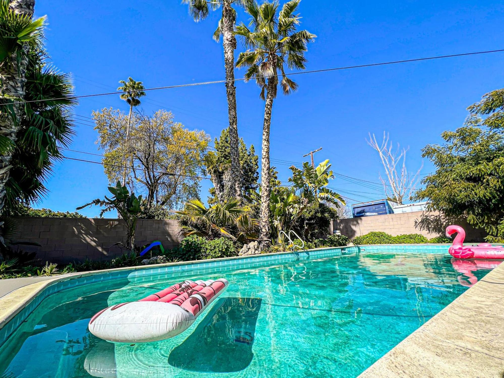 Hébergement de vacances Luxurious 4br House With Swimming Pool -fb *