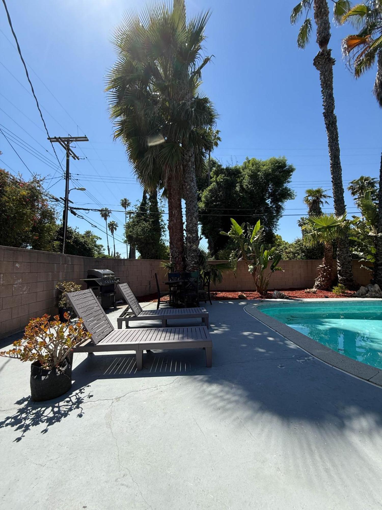 Luxurious 4br House With Swimming Pool -fb Сasa de vacaciones
