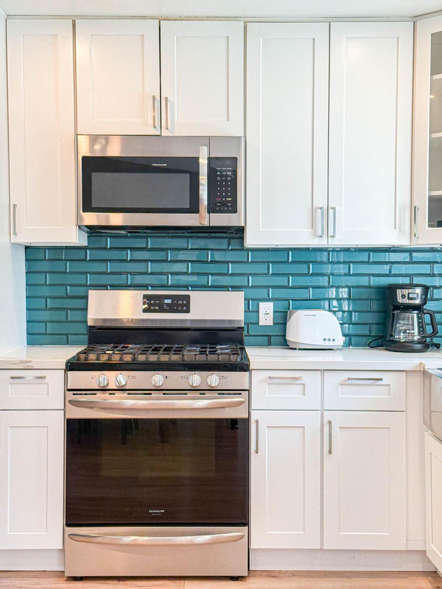 Luxurious 4br House With Swimming Pool -fb Сasa de vacaciones Los Ángeles